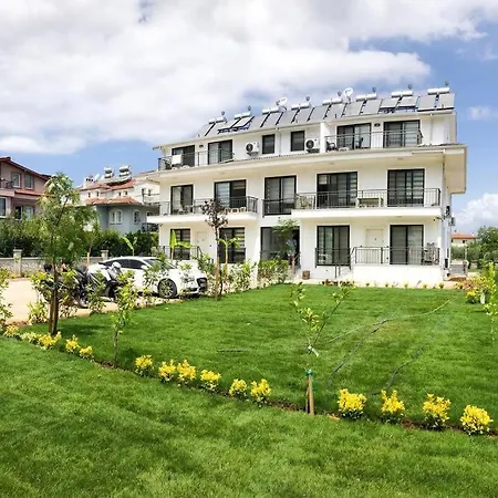 Apartment Renovated, Modern Central 2 Br